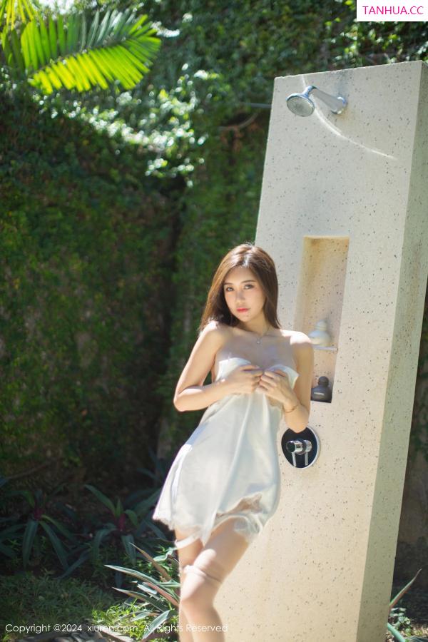 綺裡嘉 绮里嘉 [XiuRen]高清写真图 2024.03.19 No.8256 绮里嘉ula 美腿丝袜第52张图片